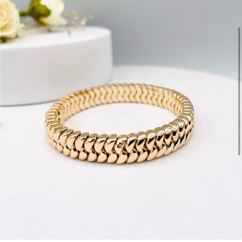 Roxanne Assoulin Gold Meshed Bracelet